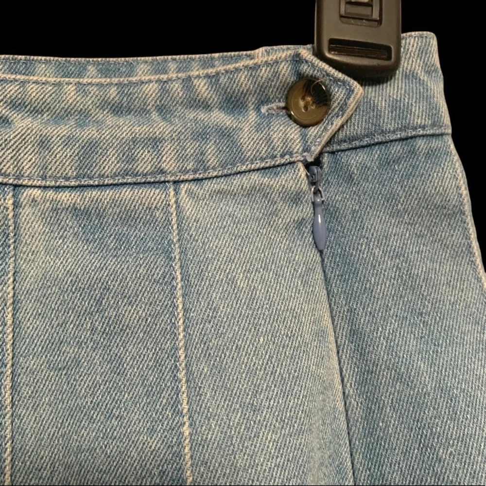 Forever 21 Denim Pleated Skirt - Picture 3 of 5